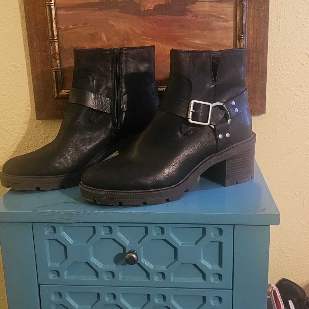 NWB LUCKY BOOTS